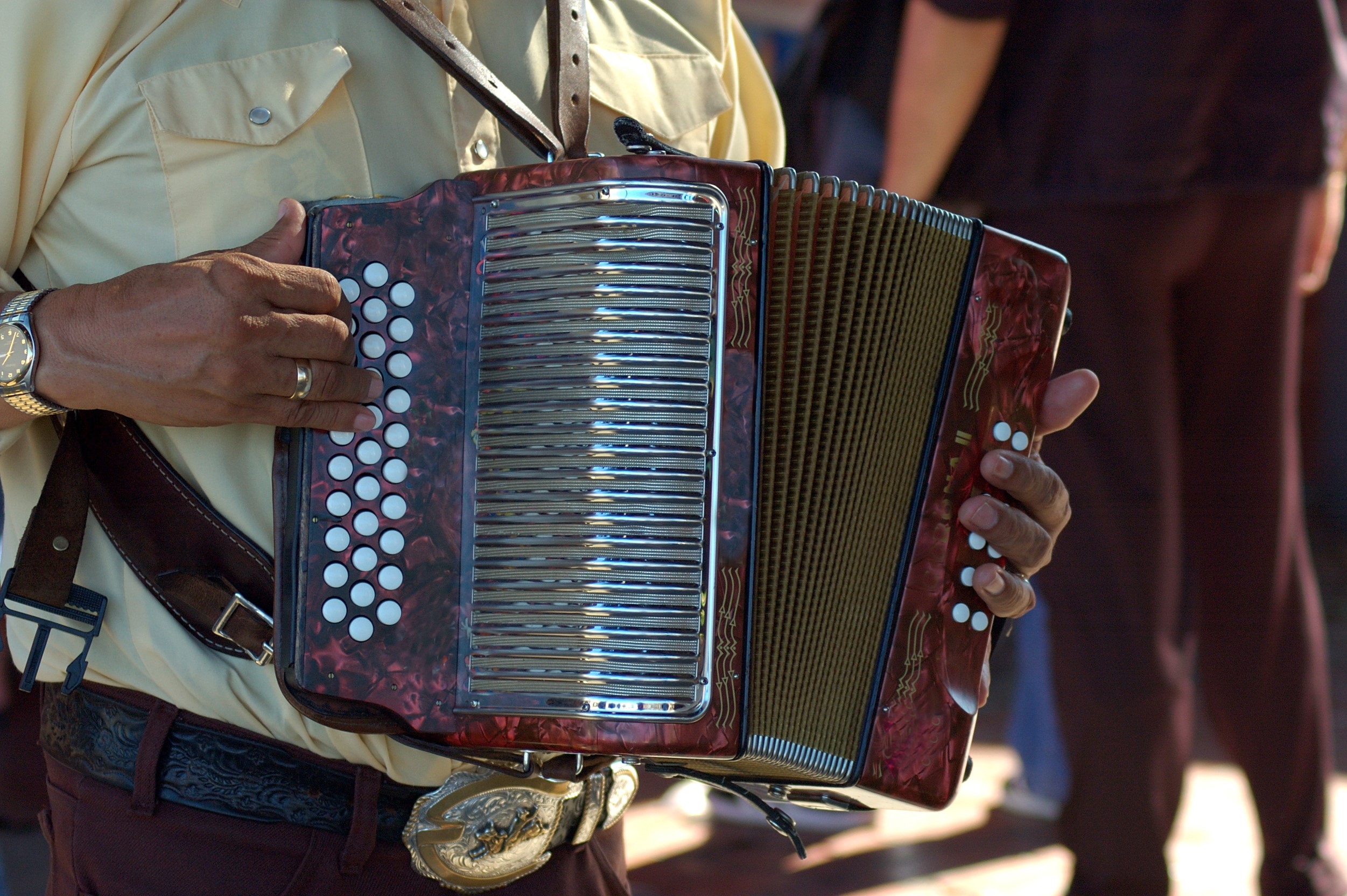 Refrescando el típico: una iniciativa que lleva la música típica panameña al mundo